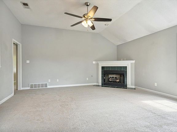 4th image of 1334 Beaver Trail Dr