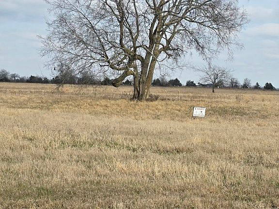 2nd image of 8 County Road 3512