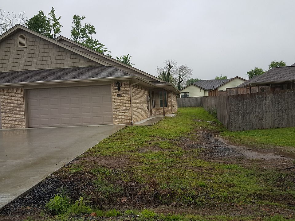 1505 Hamilton