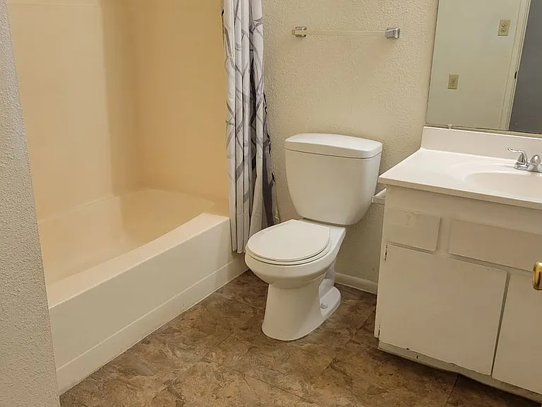3108 Leawood Dr — Photo 12