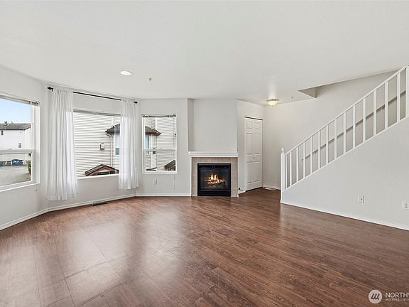 5th image of 8823 Holly Drive #502