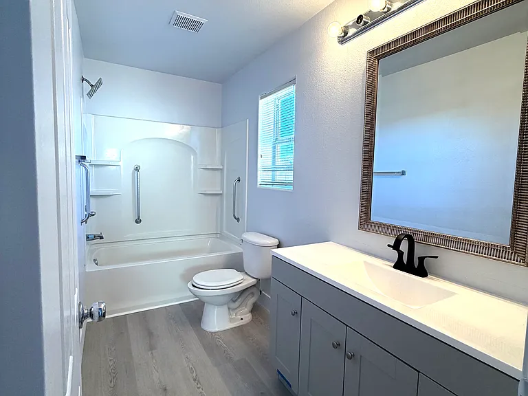 92 Peachtree Hill Ave — Photo 16