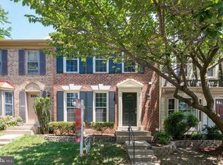 10281 Latney Rd, Fairfax, VA 22032