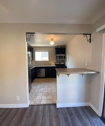 4th image of 11022 Aqua Vista St APT 8