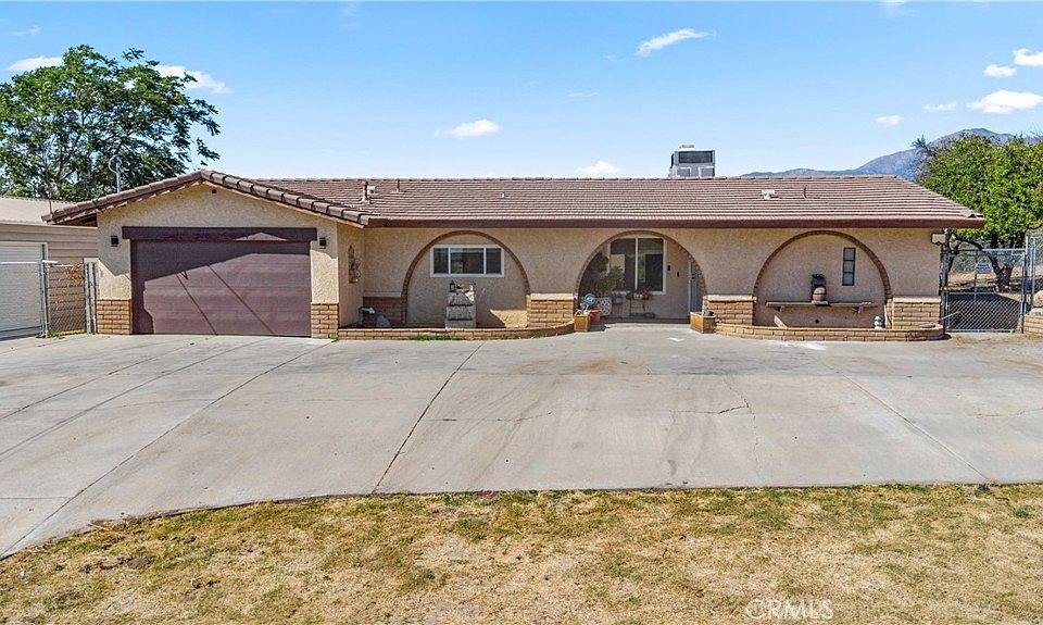 1st image of 33070 Colorado St