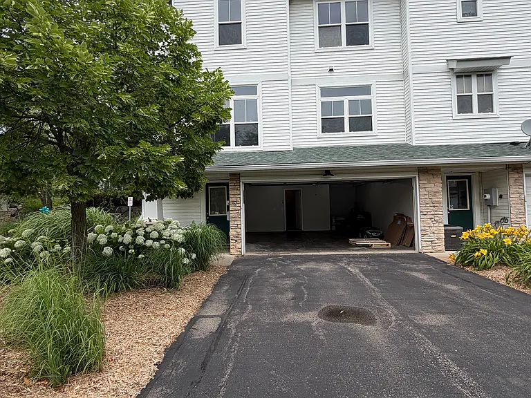 2688 Pinkspire Ln E — Photo 31