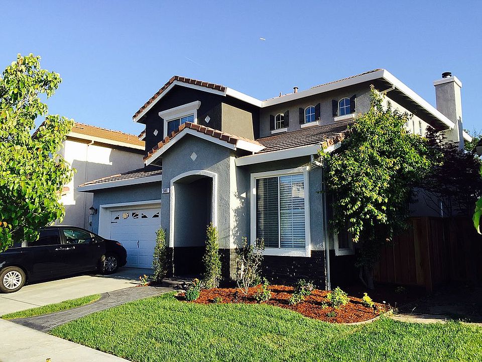 1st image of 546 Giles Way