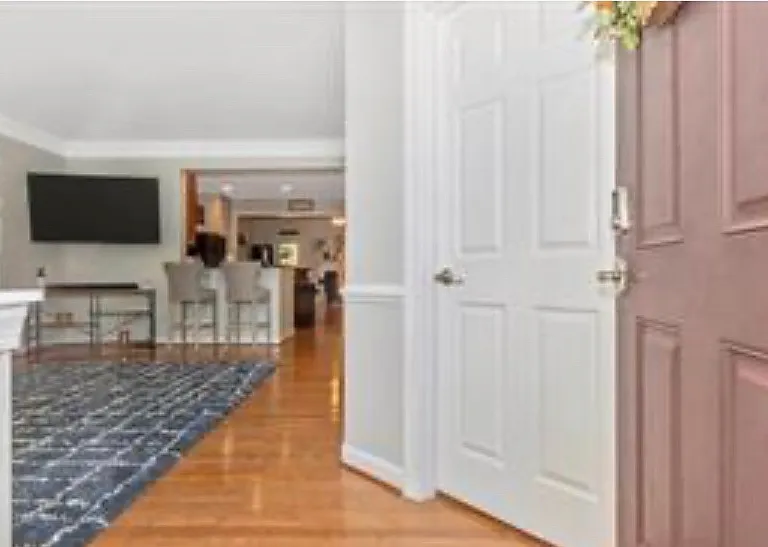 9648 Atterbury Ln — Photo 2