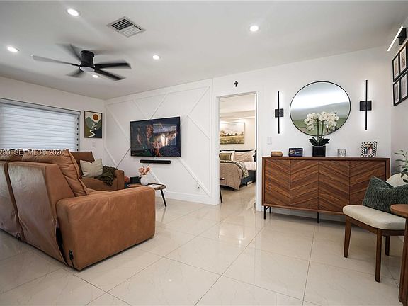 5th image of 9330 NW 43rd St