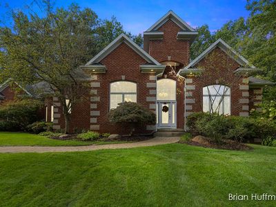 1747 Flowers Mill Dr NE, Grand Rapids, MI, 49525