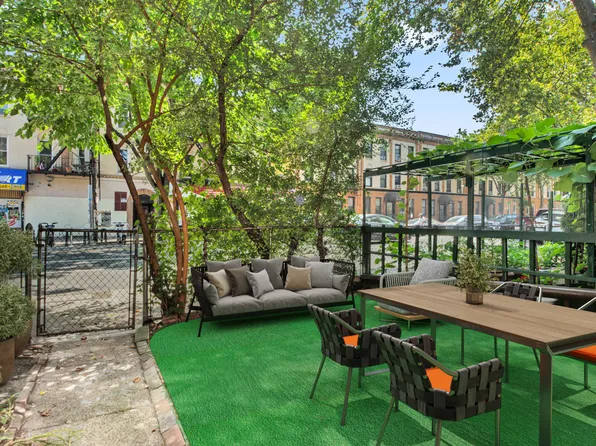 47-18 Skillman Avenue image 7 of 15