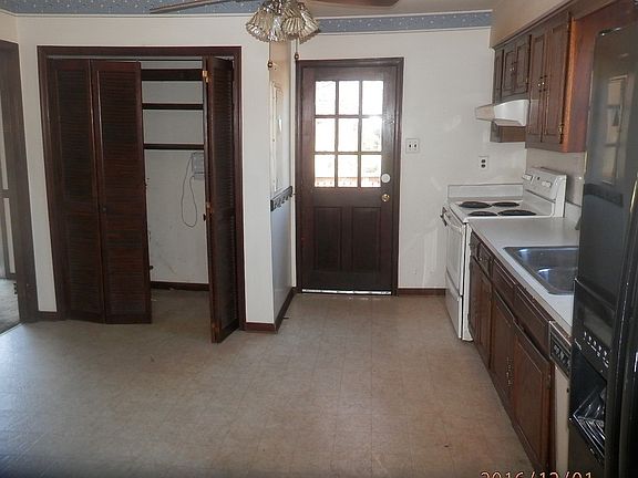 5th image of 312 S Lake Ave
