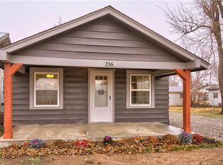 216 E Jefferson St, Crescent, OK 73028