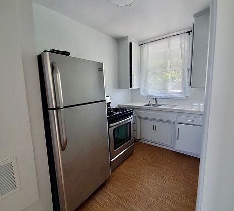 3rd image of 113 Clubhouse Ave #5