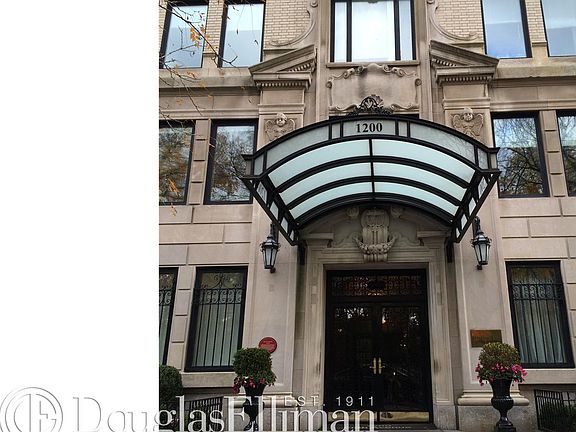 4th image of 1200 Fifth Avenue 2c #2C