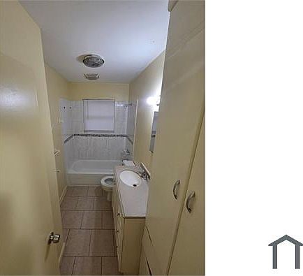 4th image of 3300 Lake Travis Ave