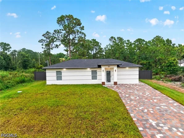 851 Calumet St E, Lehigh Acres, FL 33974
