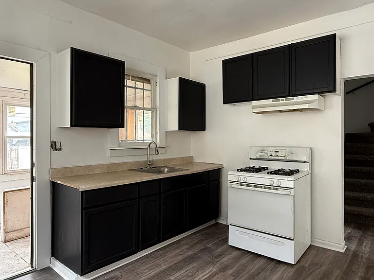 2595 Casper St — Photo 3