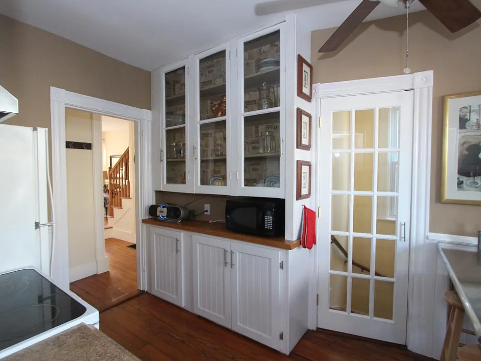 Great storage, original glass front hutch