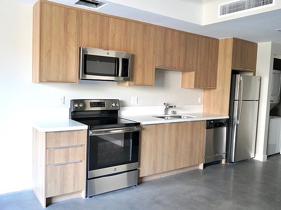 3rd image of 11246 Otsego St #111