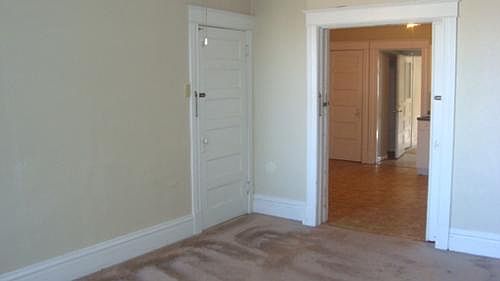 2nd image of 3202A Henrietta St