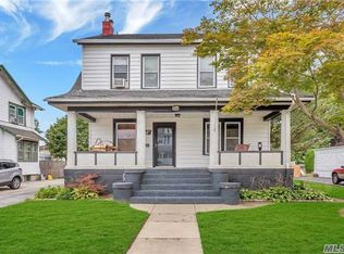 53 Catherine St, Valley Stream, NY 11581