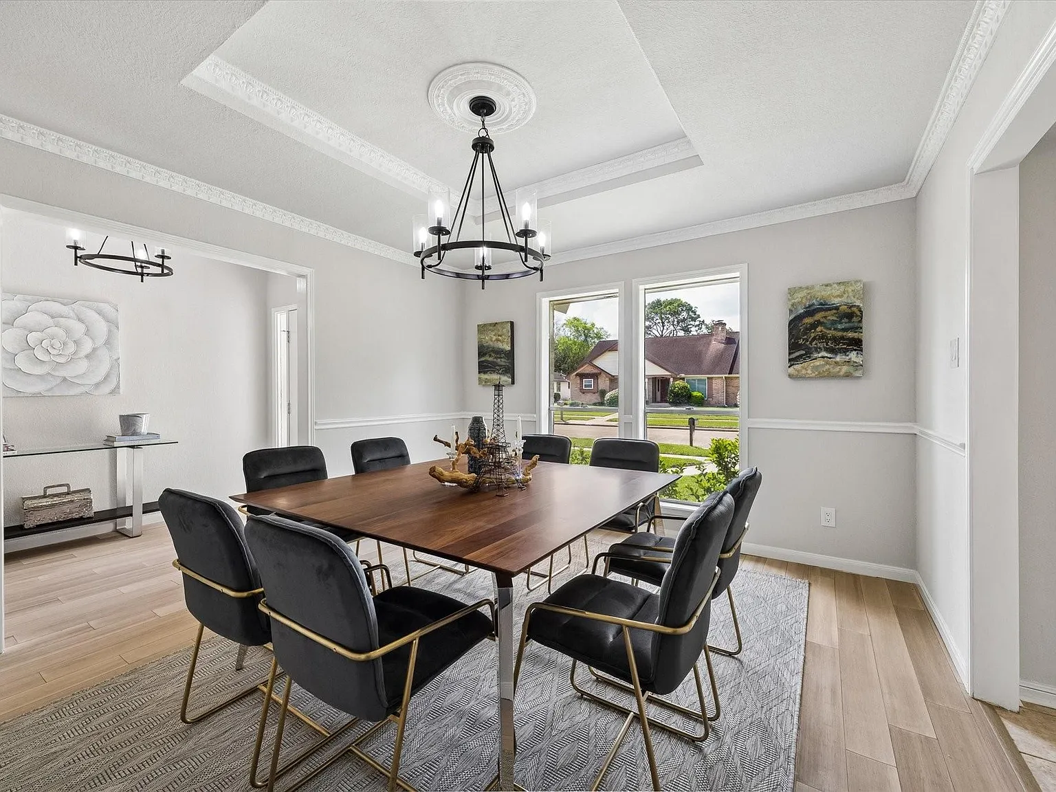 4 bed, 2.5 bath, 3351 sqft, $4,000 — Photo 4