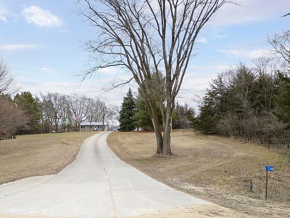 3rd image of 7144 Big Woods Rd