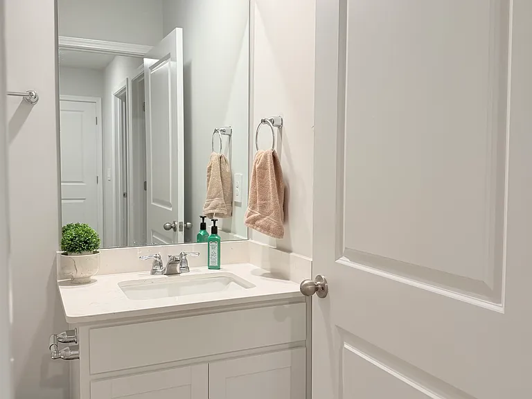 1474 Lexington Way — Photo 23