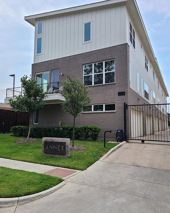 1st image of 4626 Munger Ave Unit 208