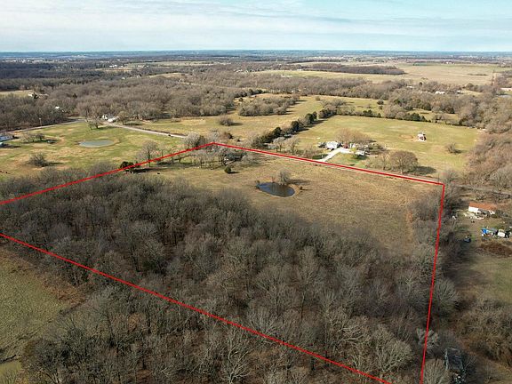 3rd image of 3514 N Farm Road 71