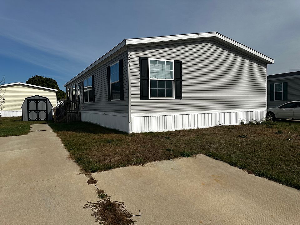 1st image of 4828 Orchard Ave #584