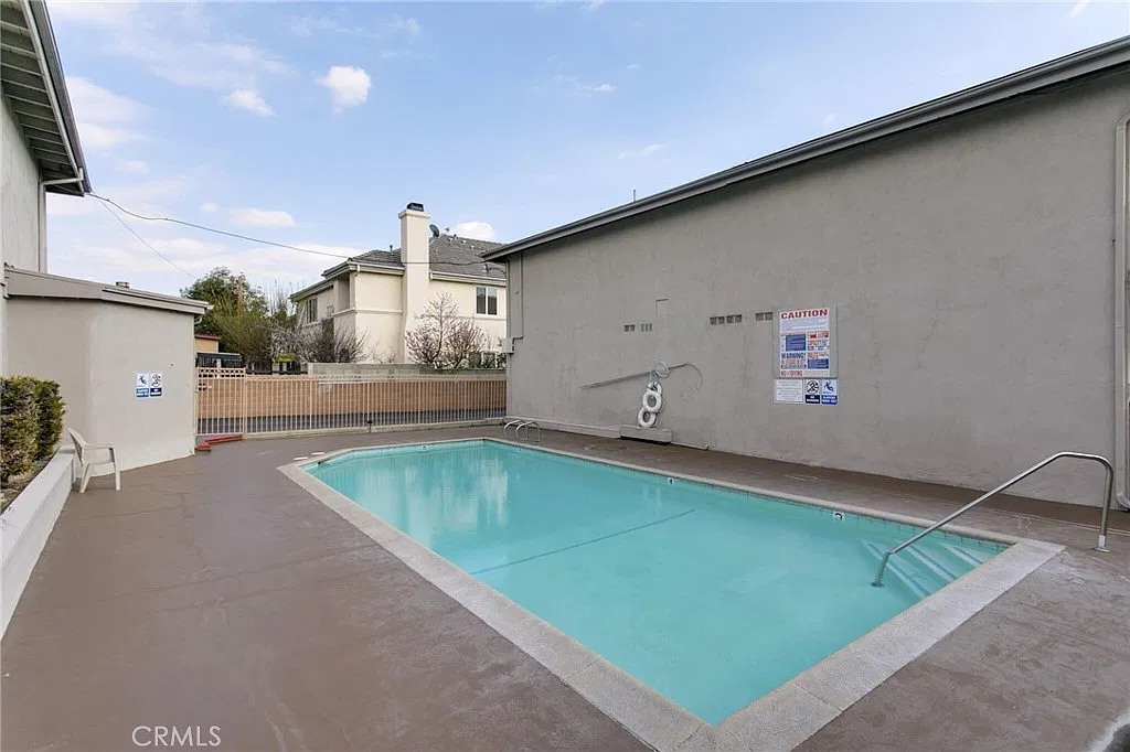 2 bed, 1.5 bath, 1468 sqft, $2,750 — Photo 4