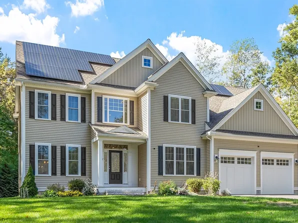 37 Hosmer St, Acton, MA 01720