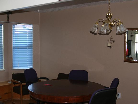 3rd image of 7 Lost Horizon Dr NW