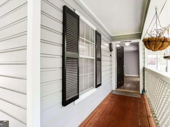 1609 Vicksburg Pl, Sandy Springs, GA 30350