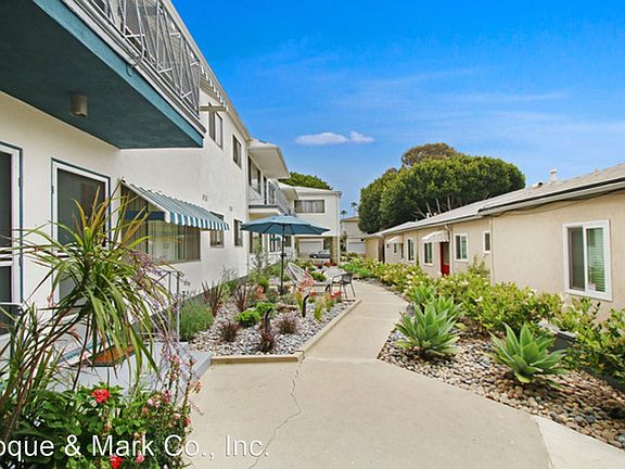 5th image of 1030 20th St APT 1