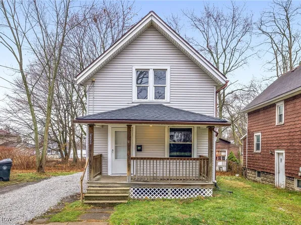 427 Black St, Akron, OH 44306