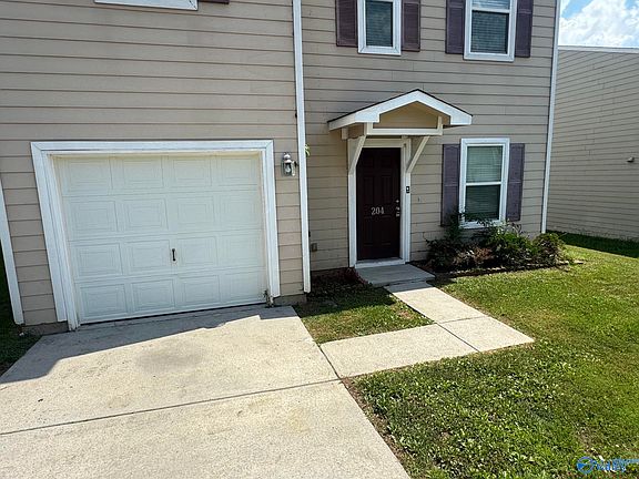 2nd image of 204 Dormont Dr NE