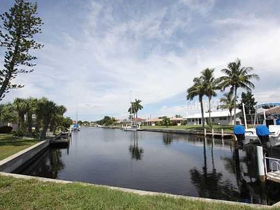 5th image of 124 Tropicana Dr
