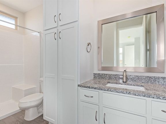 4th image of 14496 E 42nd Pl