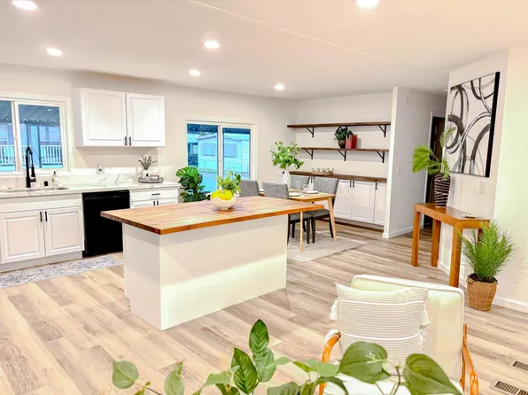 7437 Sylmar Ln #178, Sacramento, CA 95842