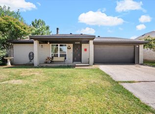 1105 Birchbrook St, Grand Prairie, TX 75052