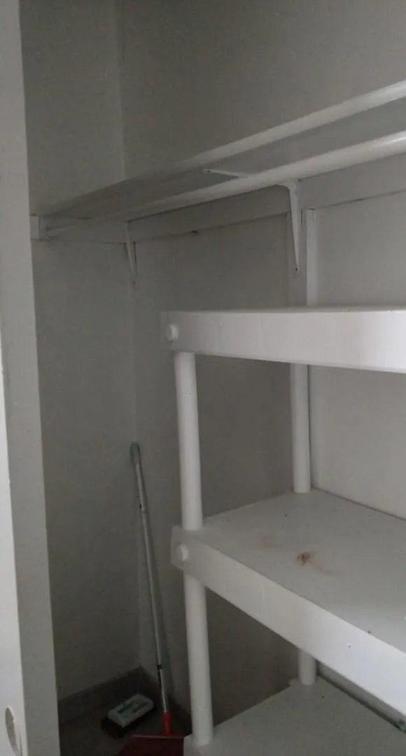 2 bed, 1.0 bath, 750 sqft, $910 — Photo 2