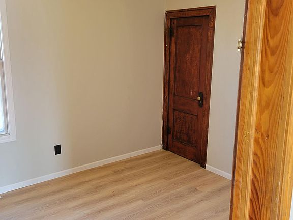 3rd image of 4216 Olcott Ave