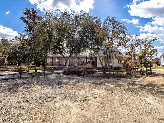 2nd image of 22800 N River Rd