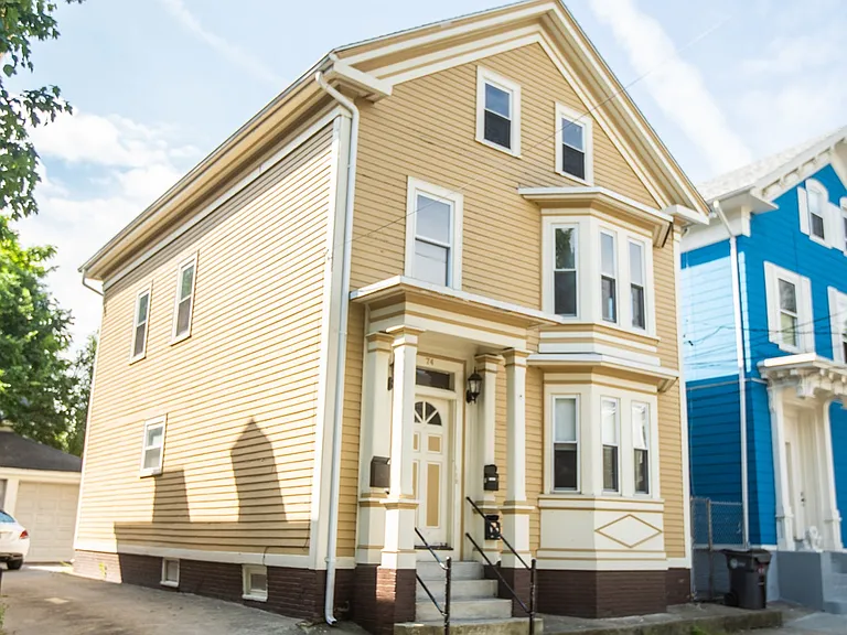 74 Vernon St #2A — Photo 1