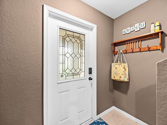 4th image of 2781 SE Birmingham Drive