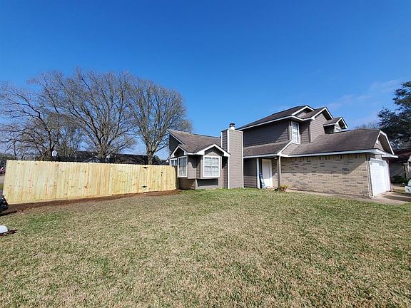 2nd image of 22110 Lakeland Gardens Ct