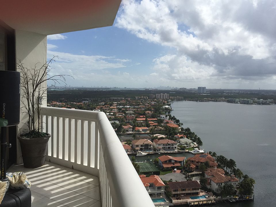 1st image of 1000 Island Blvd #2711